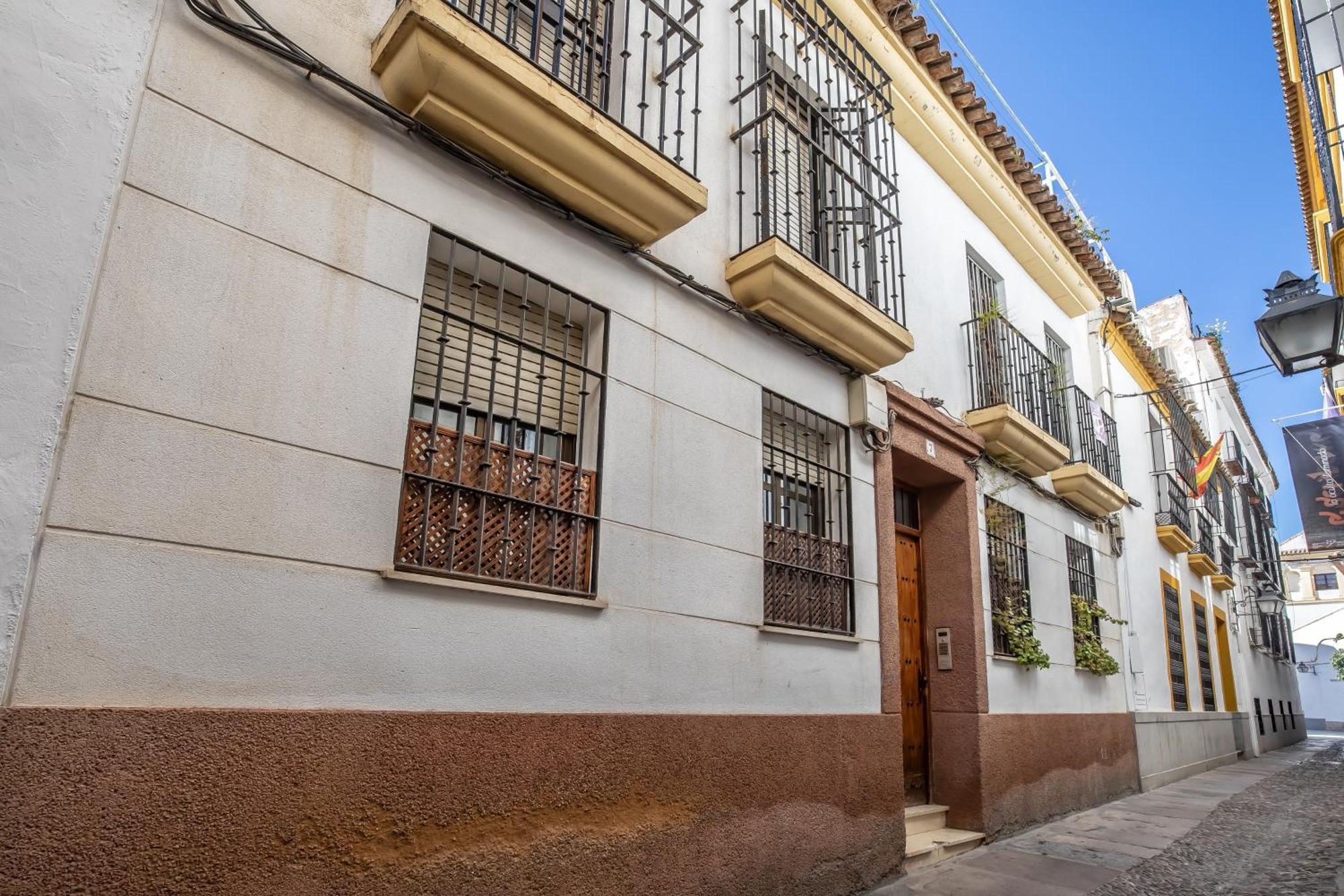 Las Azucenas De Conchaa- Parking Privado Gratuito Cordoba Dış mekan fotoğraf